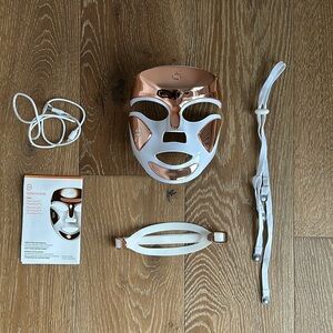 NEW: Dr. Dennis Gross DRx SpectraLite™ FaceWare Pro LED Device